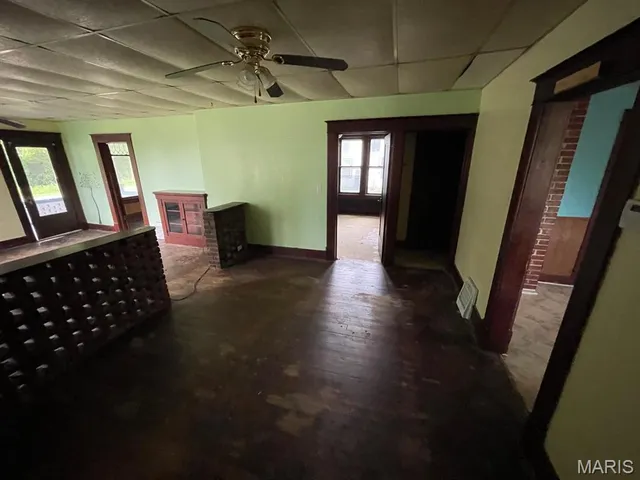 $35,000 | 20621 Co Highway 22, Hoyleton, IL 62803