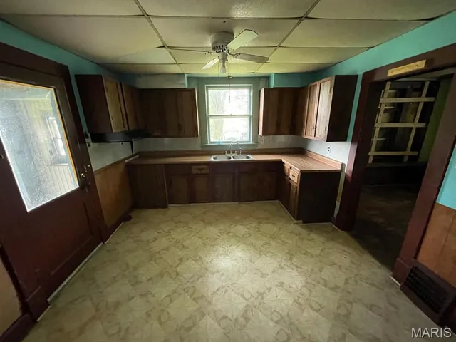 $35,000 | 20621 Co Highway 22, Hoyleton, IL 62803