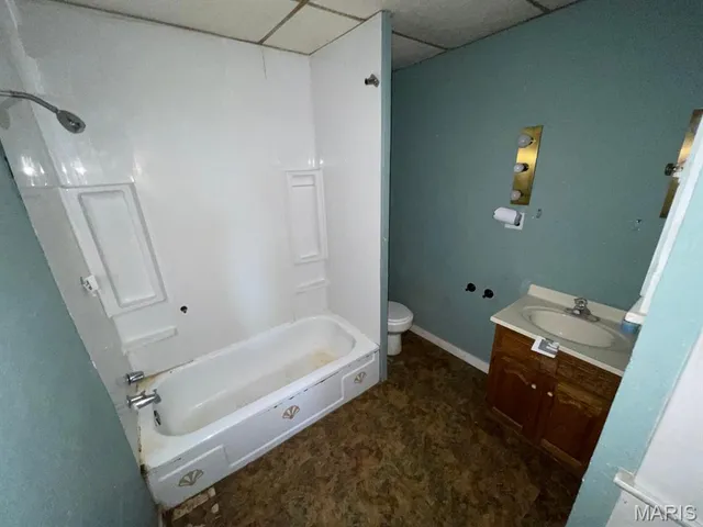 $35,000 | 20621 Co Highway 22, Hoyleton, IL 62803