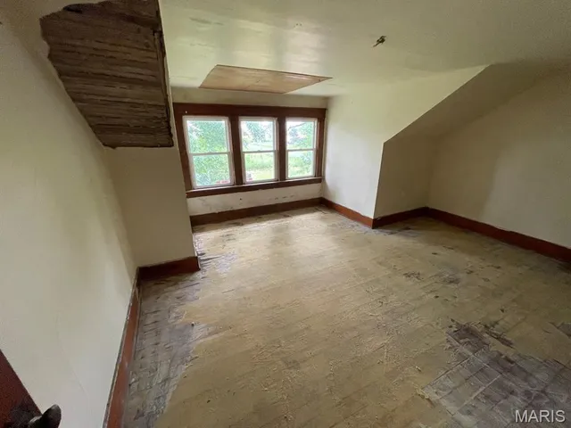 $35,000 | 20621 Co Highway 22, Hoyleton, IL 62803