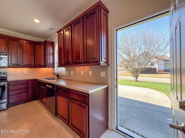 $735,000 | 1636 Stone Harbor Boulevard, Lenoir City, TN 37772