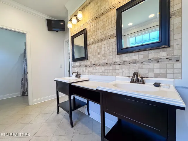 $735,000 | 1636 Stone Harbor Boulevard, Lenoir City, TN 37772