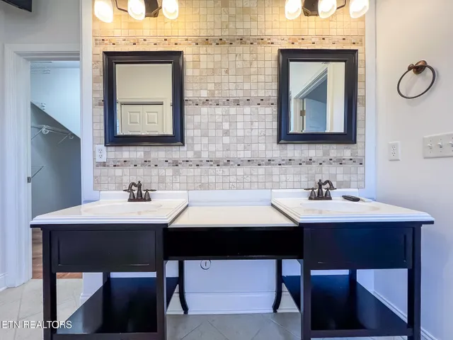 $735,000 | 1636 Stone Harbor Boulevard, Lenoir City, TN 37772