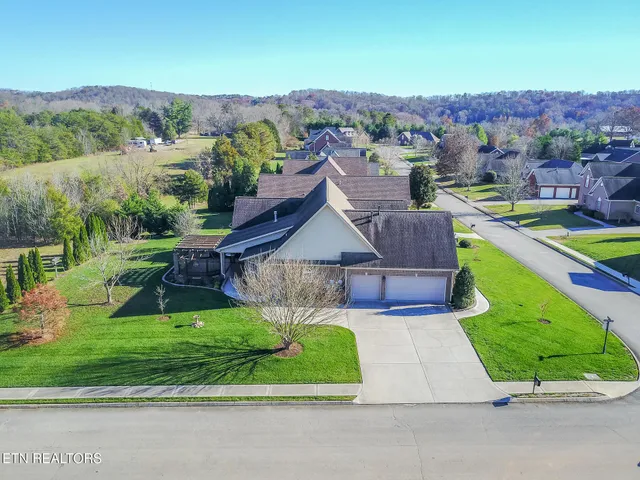 $735,000 | 1636 Stone Harbor Boulevard, Lenoir City, TN 37772