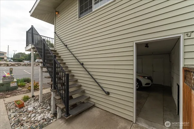 $239,900 | 100 Simon Street Southeast, Unit 40, East Wenatchee, WA 98802