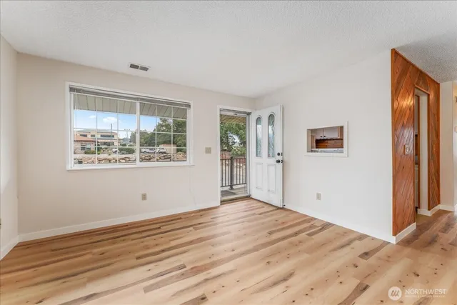 $239,900 | 100 Simon Street Southeast, Unit 40, East Wenatchee, WA 98802