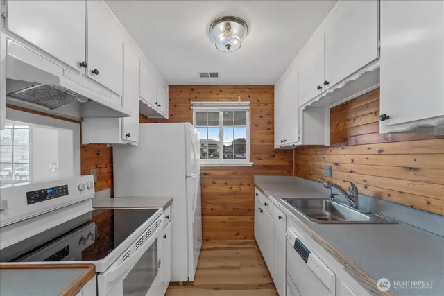 $239,900 | 100 Simon Street Southeast, Unit 40, East Wenatchee, WA 98802