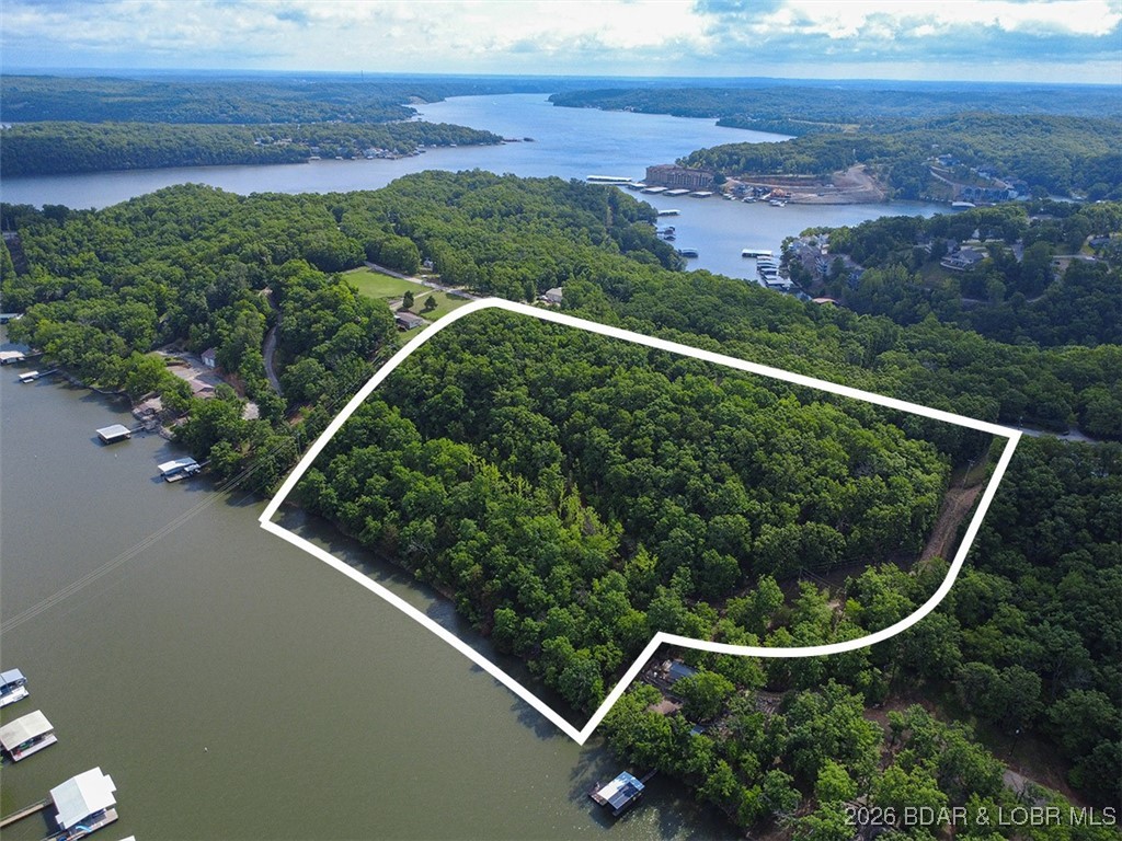 Bear Paw Road Camdenton, MO 65020 - Photo 4 of 17 575ft of lakefront