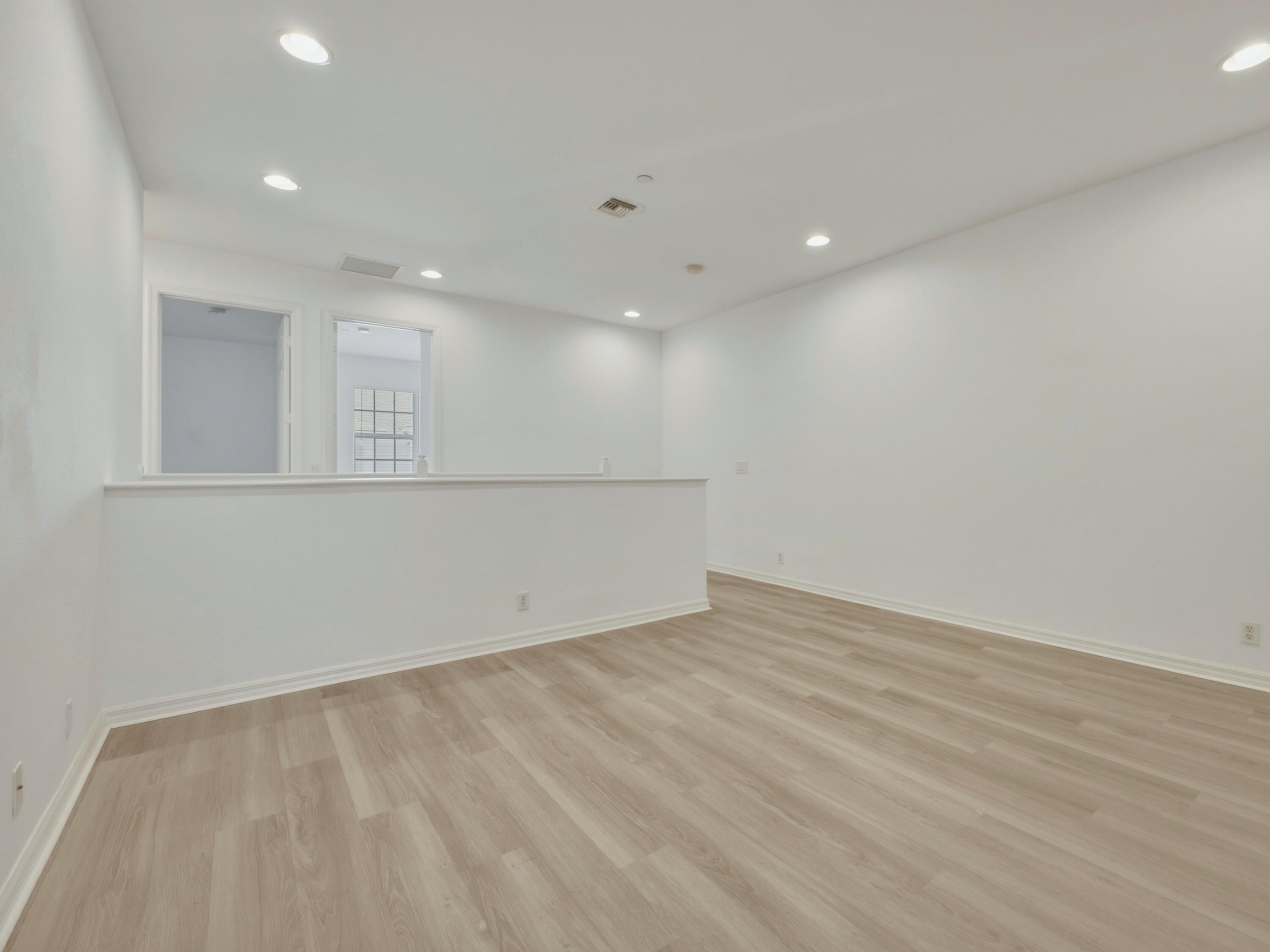 119 Lancaster Road Boynton Beach, FL 33426 - Photo 22 of 57 Loft Family