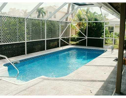 18641 Cape Sable Drive Boca Raton, FL 33498 - Photo 2 of 8 Swimming Pool/Hot Tub/Sauna