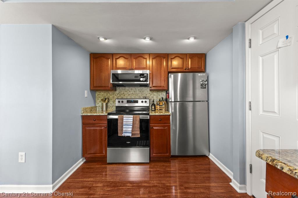 4400 Highfield Road Waterford, MI 48329 - Photo 15 of 54