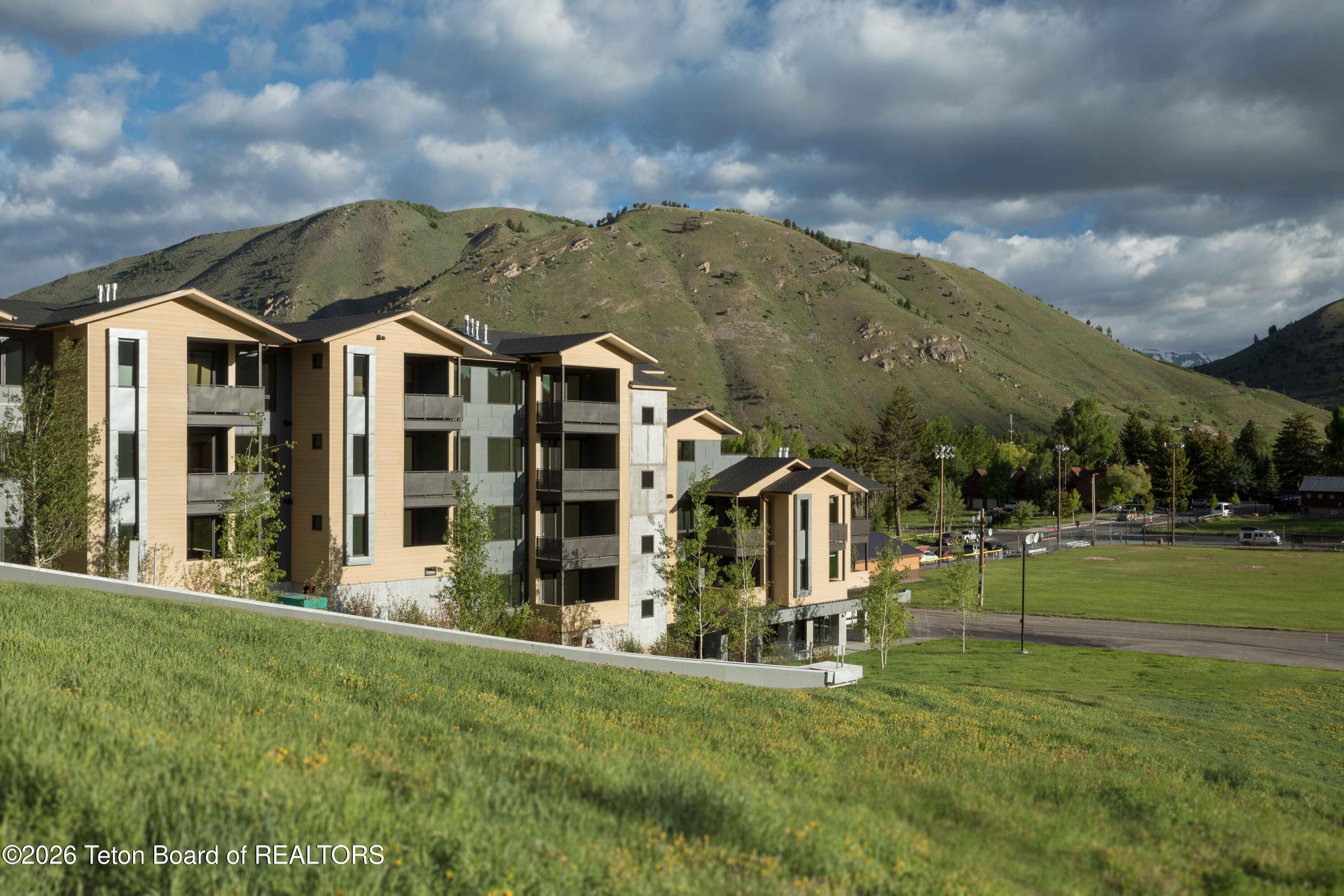 680 South Cache Street, Unit 201 Jackson, WY 83001 - Photo 17 of 20 One Town Hill