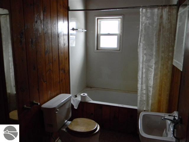 1751486-6.JPG
