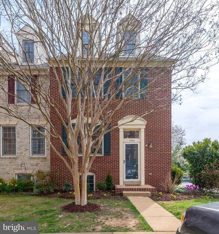 $577,500 | 1264 Quaker Hill Drive, Alexandria, VA 22314