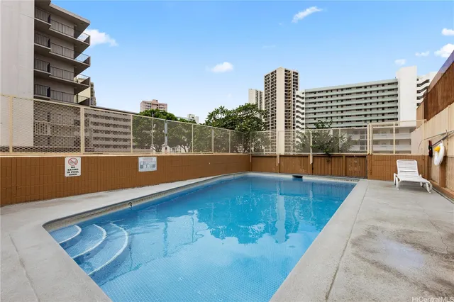 $3,200 | 801 Ala Nioi Place, Unit 702, Honolulu, HI 96818