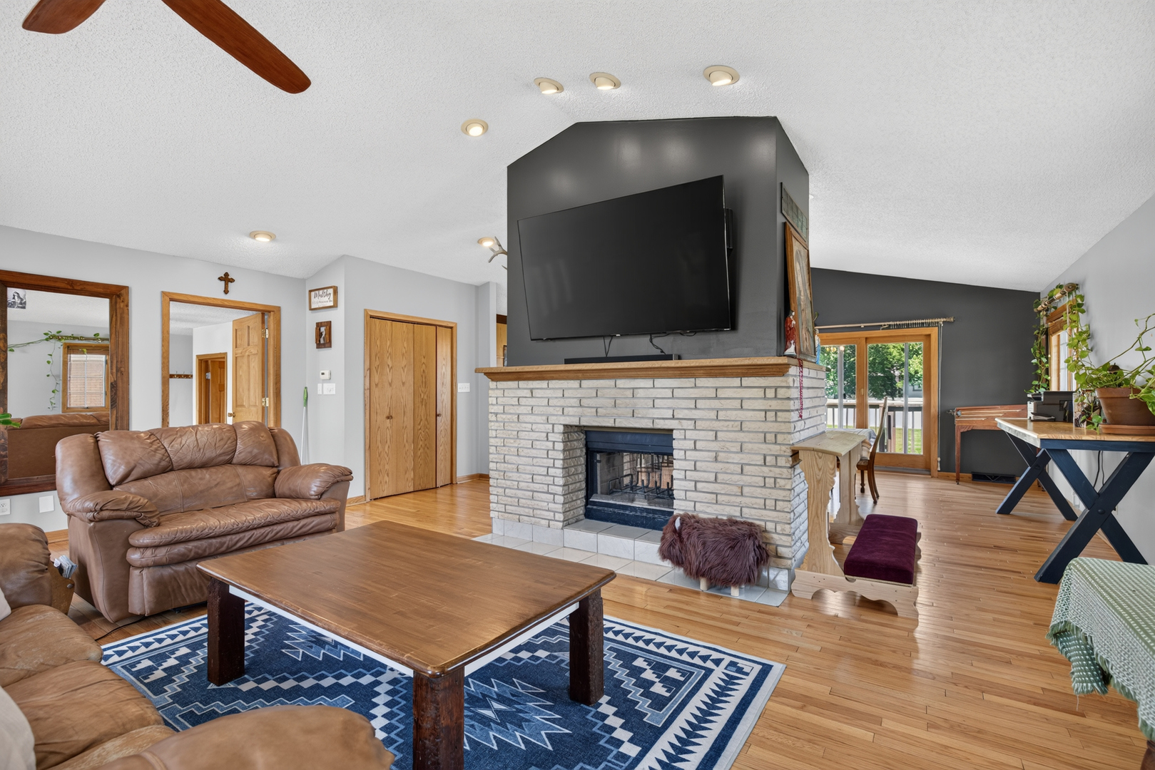 1722 Sharon Road Streator, IL 61364 - Photo 5 of 31
