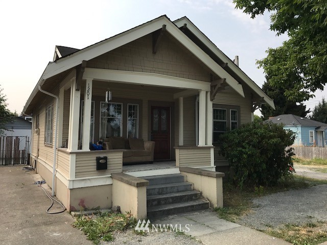 1201 North 3rd Street Renton, WA 98057 - Photo 1 of 12 Gallery Image 1