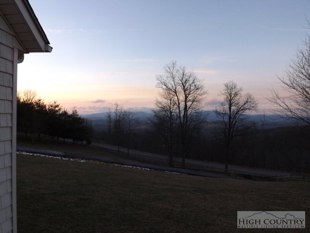 4986 Nile Road Sparta, NC 28675 - Photo 7 of 23