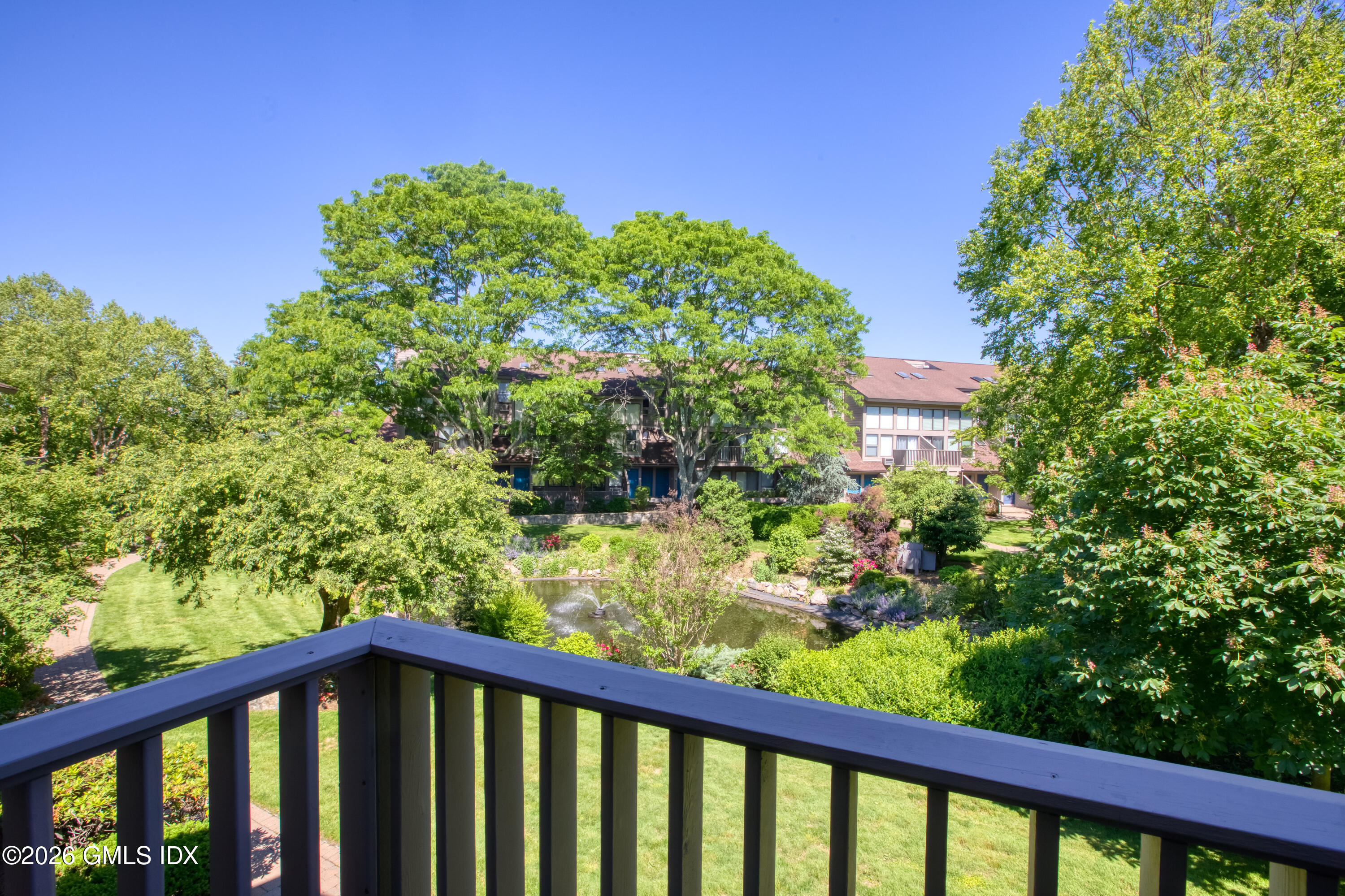 1465 East Putnam Avenue, Unit 327 Riverside, CT 06878 - Photo 9 of 32 1465 E Putnam Ave 327 (4)-10