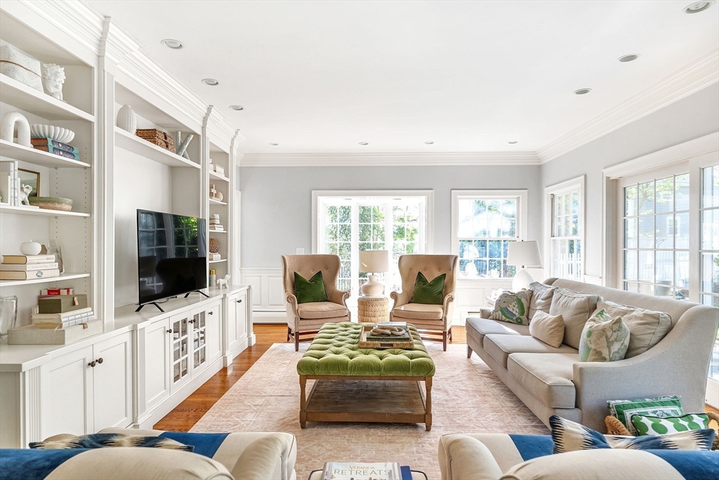 31 Shirley Road Wellesley, MA 02482 - Photo 7 of 19 Gallery Image 7