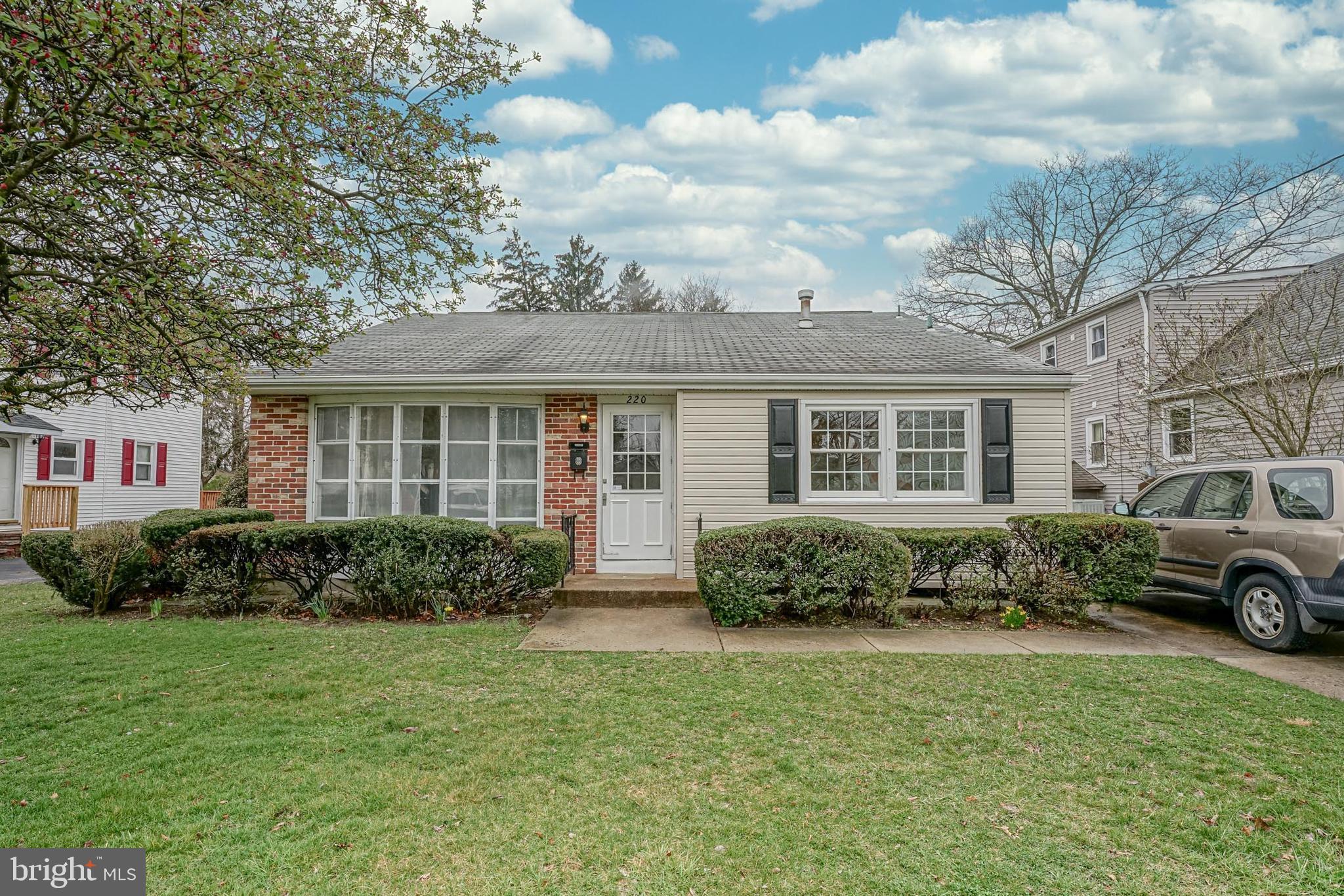 220 Georgetown Road Glassboro, NJ 08028 - Photo 1 of 25