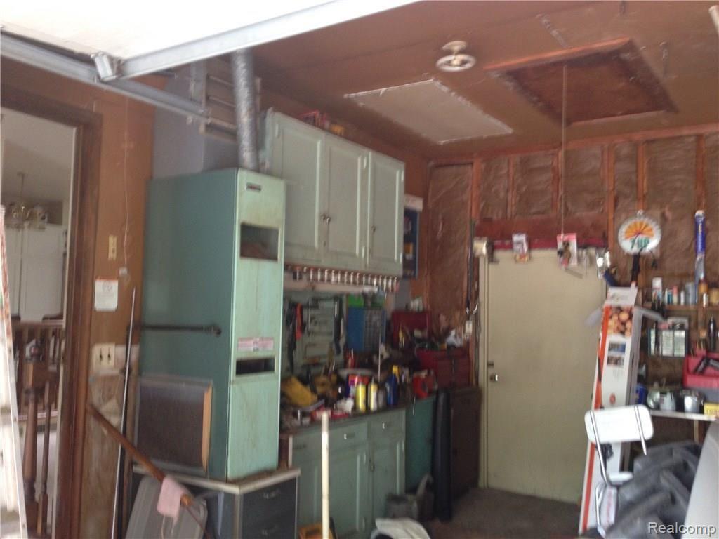 23800 Inkster Road New Boston, MI 48164 - Photo 20 of 28 image.jpg