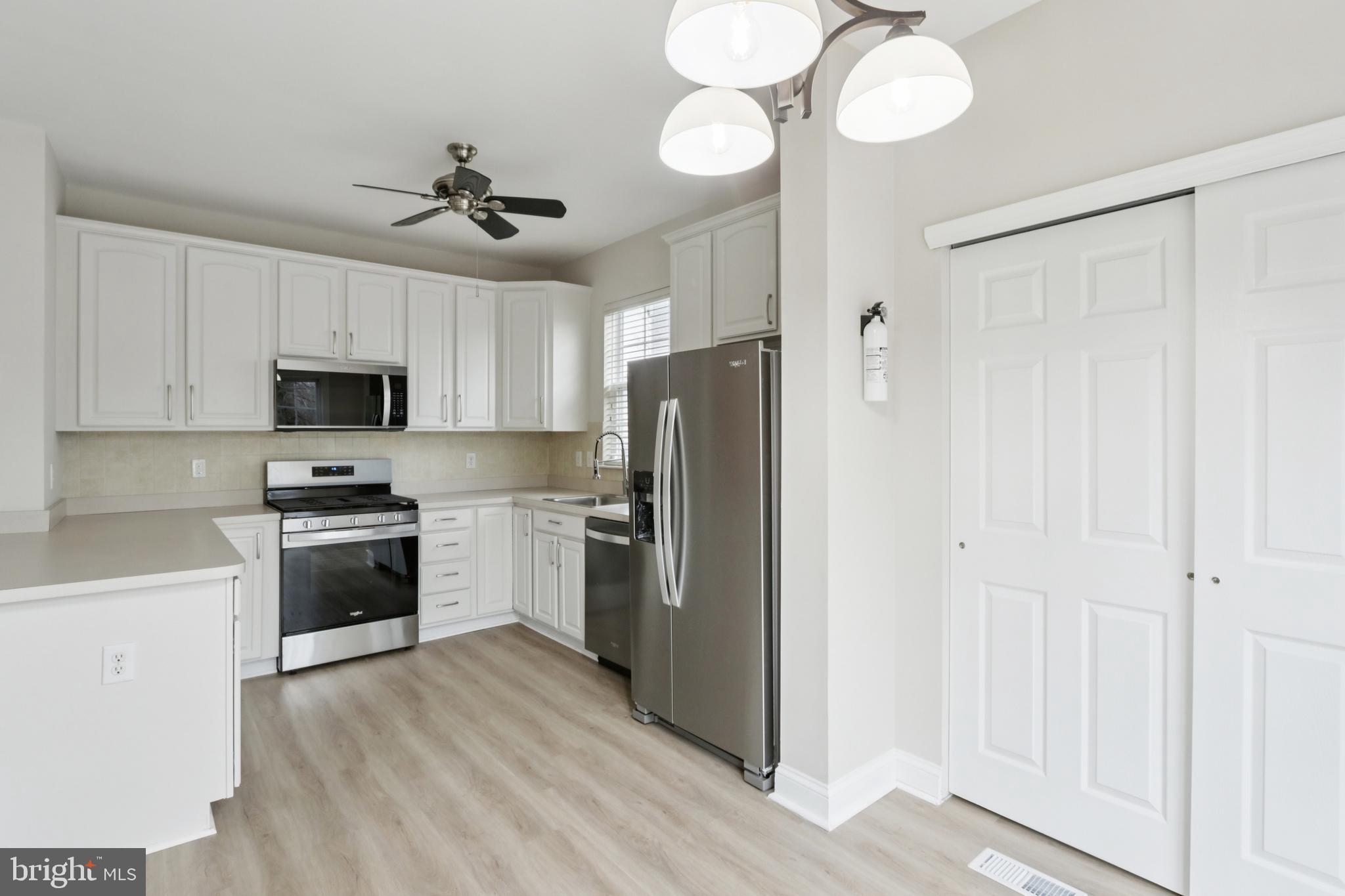 78 Chapel Hill Road Mount Laurel, NJ 08054 - Photo 16 of 58