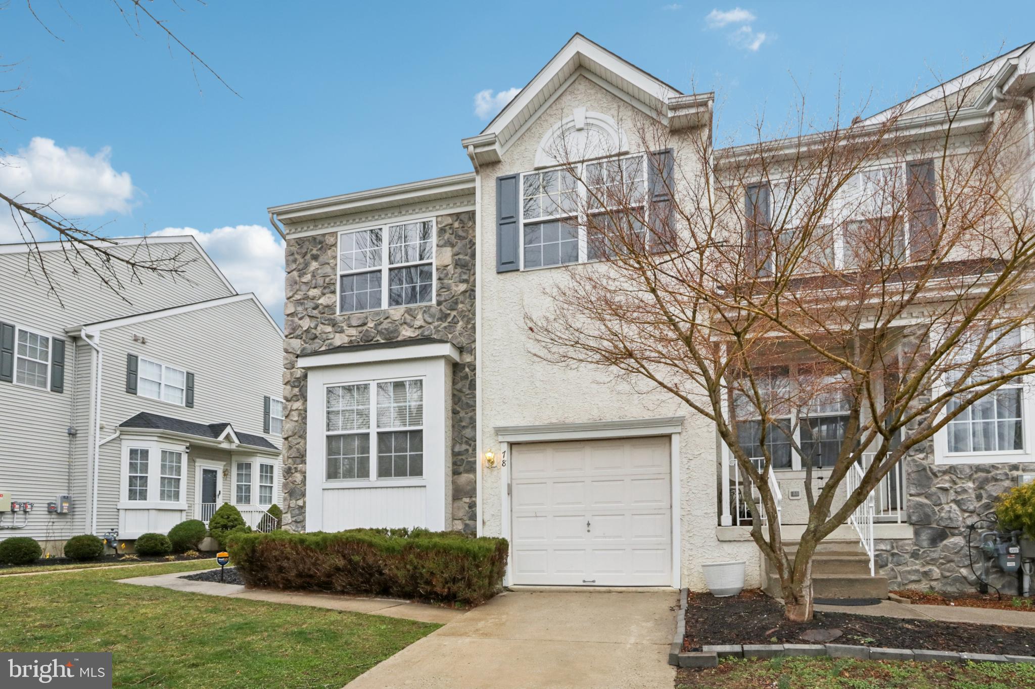 78 Chapel Hill Road Mount Laurel, NJ 08054 - Photo 4 of 58