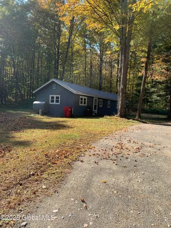 $479,900 | 326 Middle Road, Crown Point, NY 12928