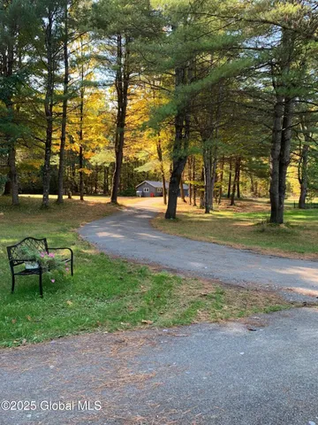 $479,900 | 326 Middle Road, Crown Point, NY 12928