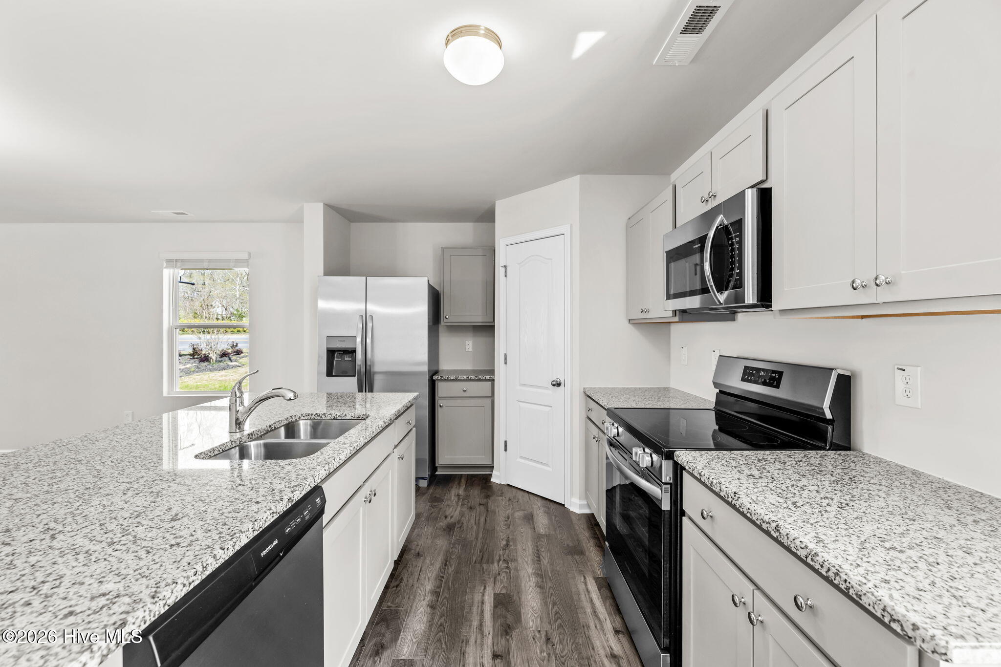 705 Conductor Court Vass, NC 28394 - Photo 6 of 34 9-web-or-mls-6S5A0121