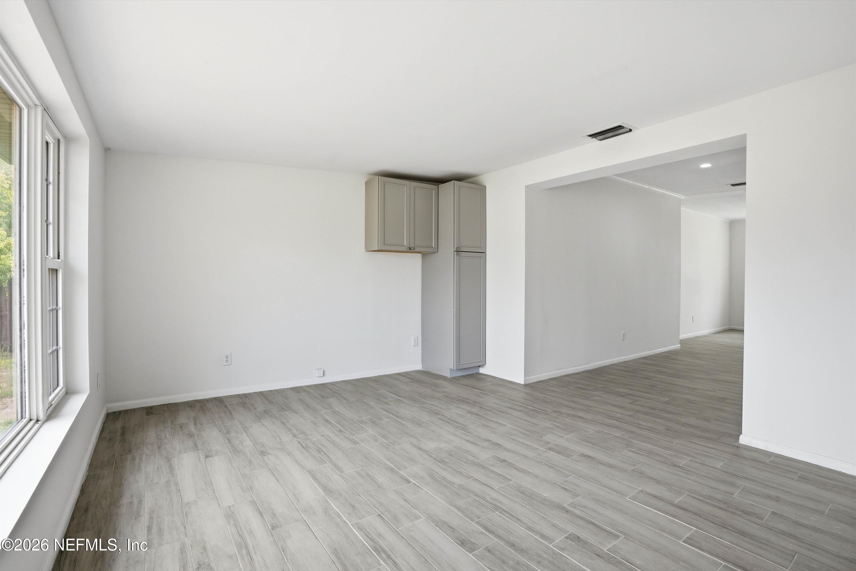 6713 Provost Road North Jacksonville, FL 32216 - Photo 14 of 23 Living Area