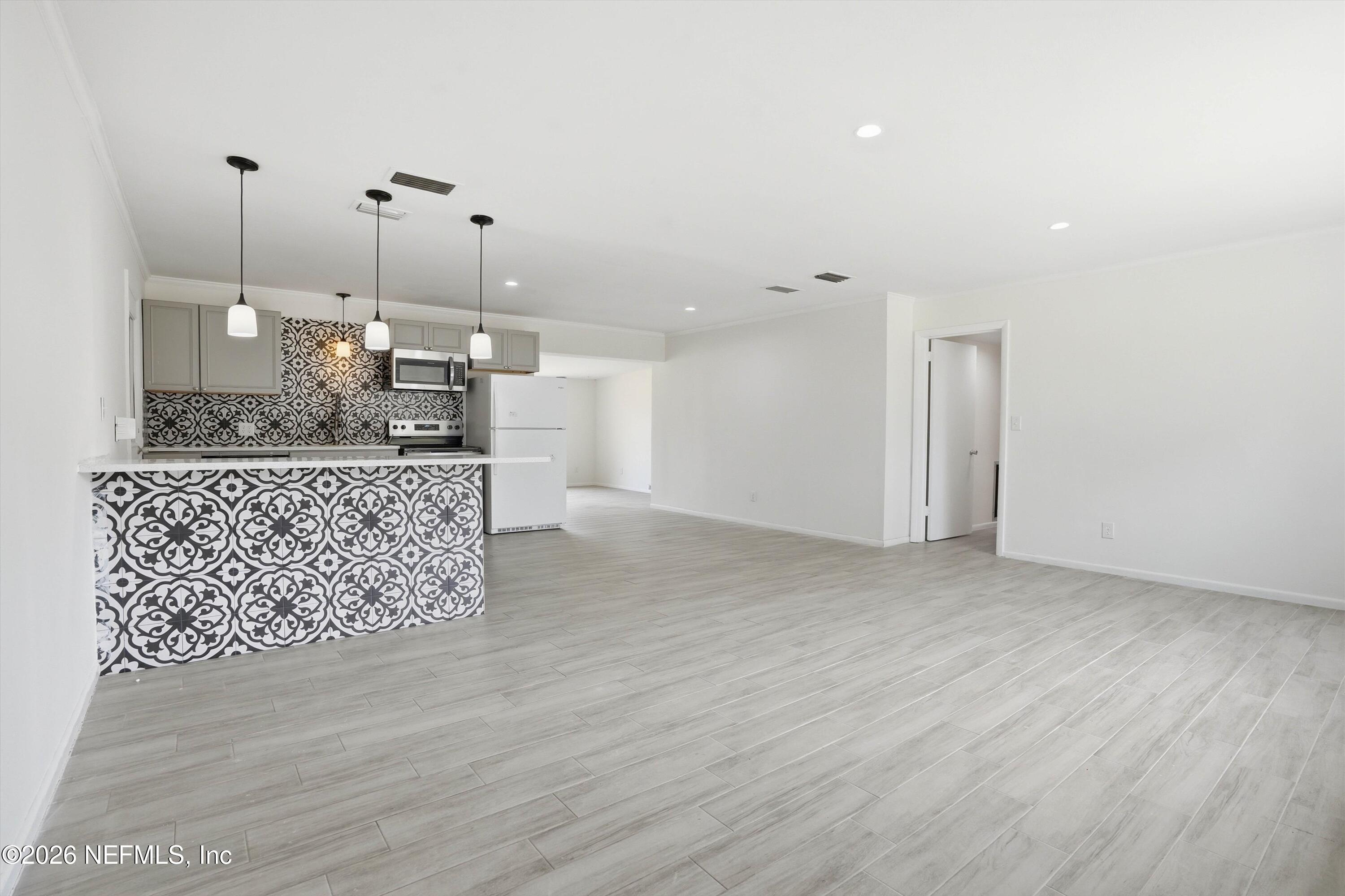 6713 Provost Road North Jacksonville, FL 32216 - Photo 3 of 23 Entry View