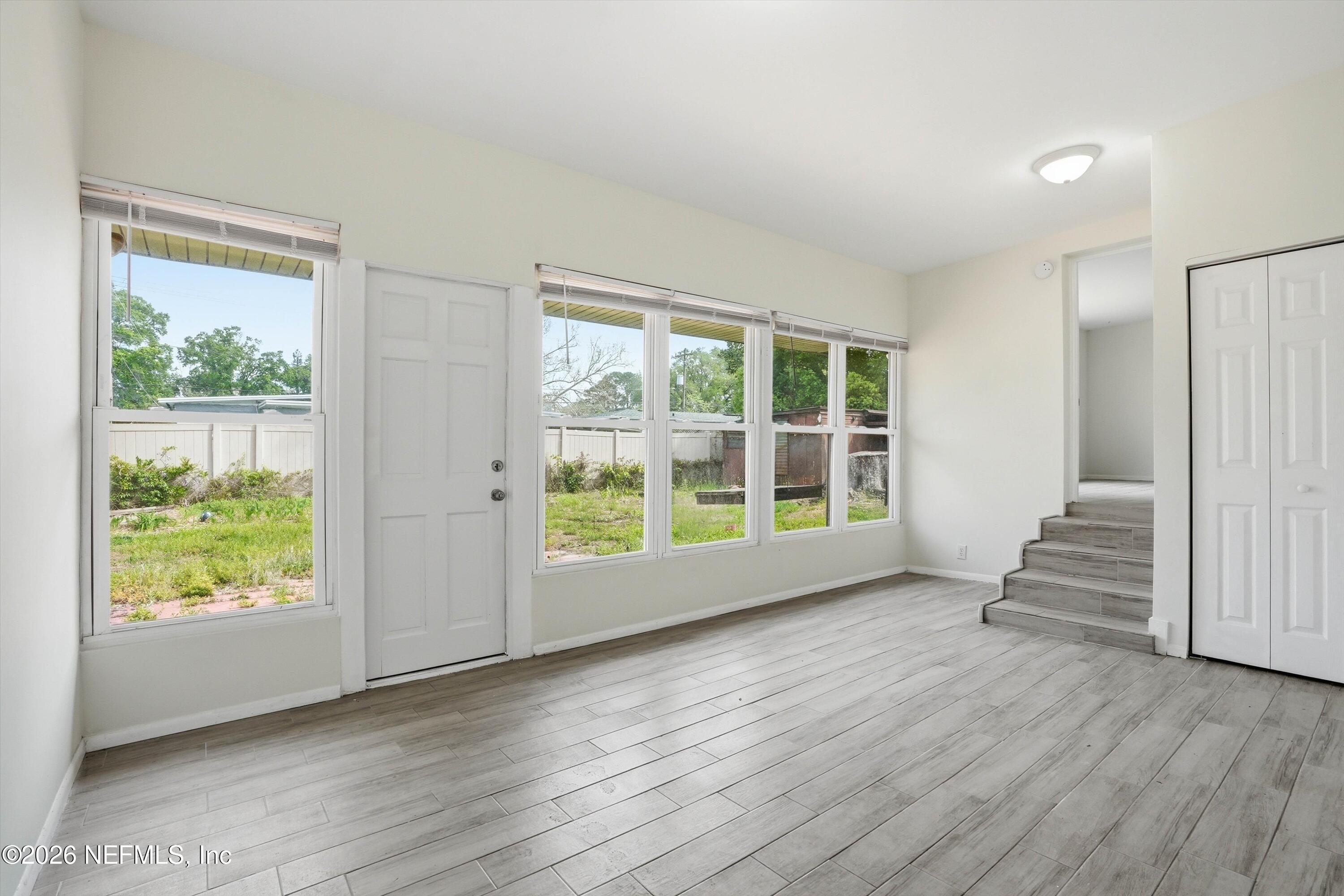 6713 Provost Road North Jacksonville, FL 32216 - Photo 5 of 23 Living Room
