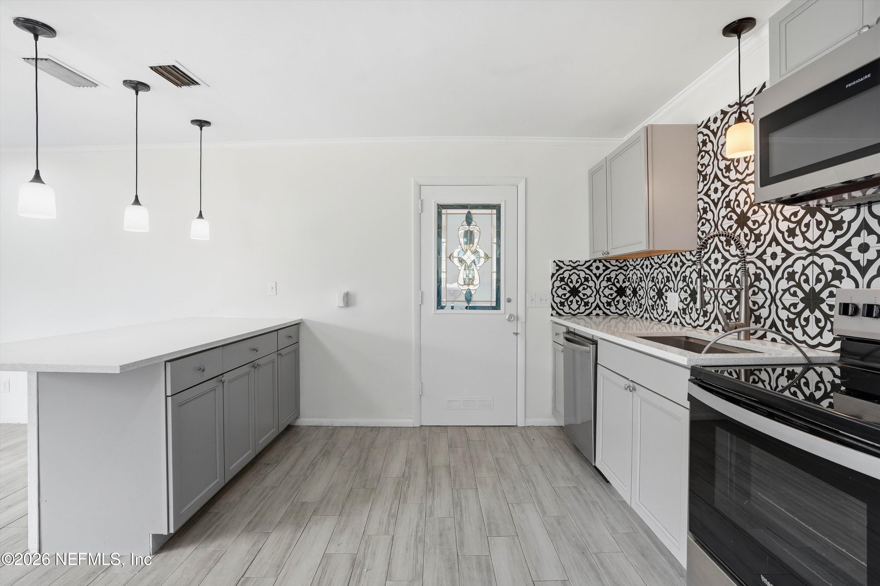 6713 Provost Road North Jacksonville, FL 32216 - Photo 10 of 23 Kitchen