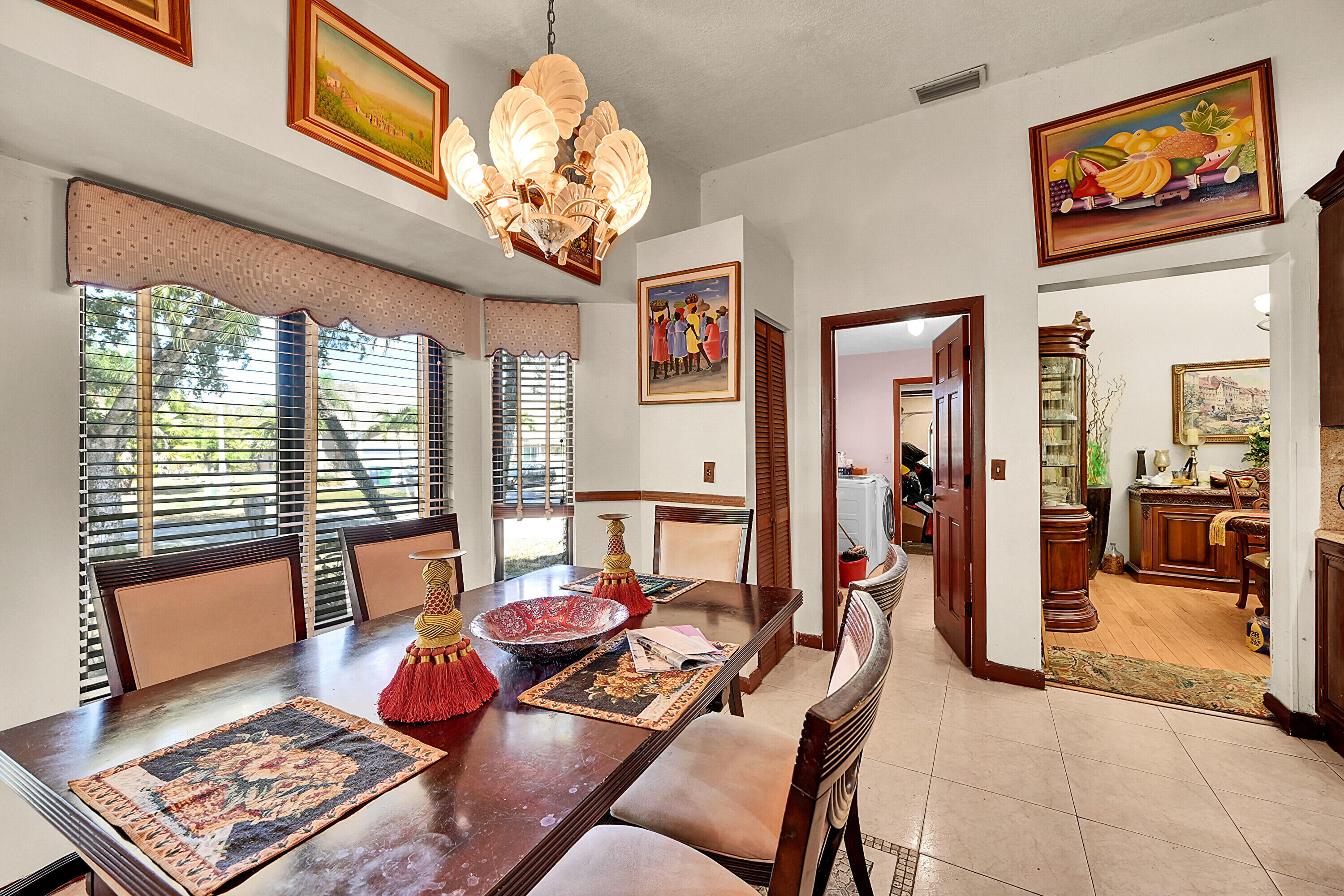 5172 Northwest 84th Road Coral Springs, FL 33067 - Photo 16 of 38 48_13_1 (8)