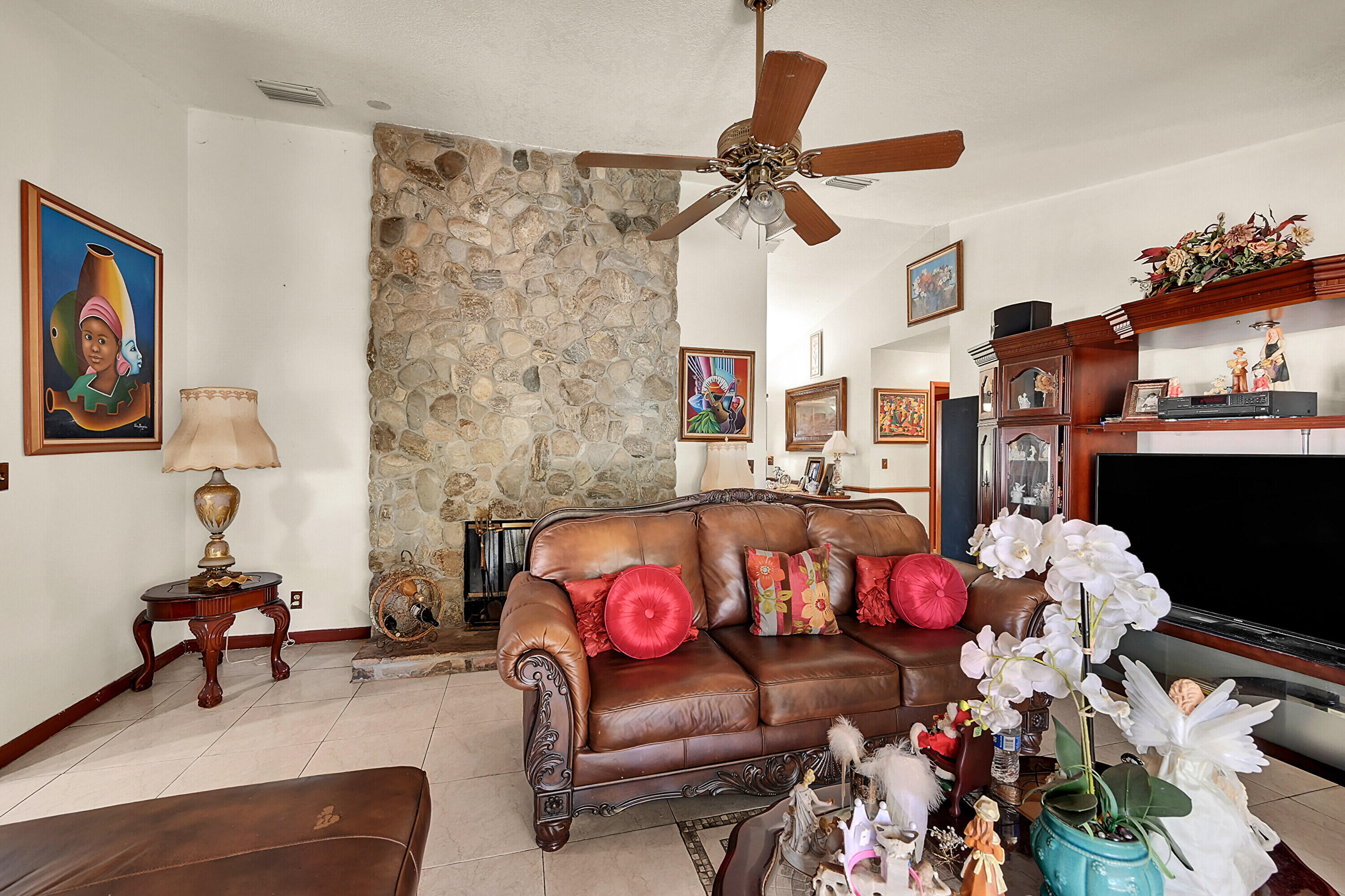 5172 Northwest 84th Road Coral Springs, FL 33067 - Photo 18 of 38 54_19_1 (14)