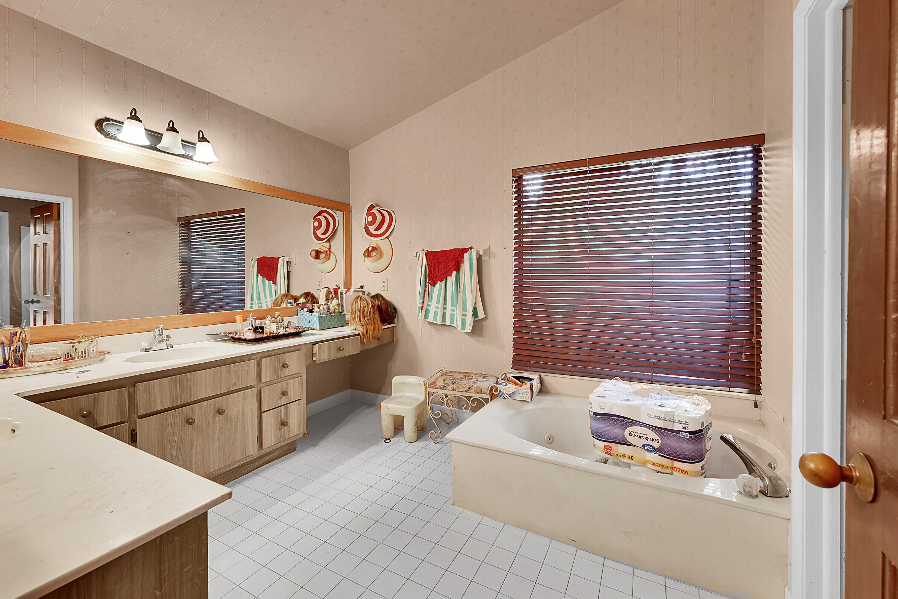 5172 Northwest 84th Road Coral Springs, FL 33067 - Photo 25 of 38 61_26_1 (21)