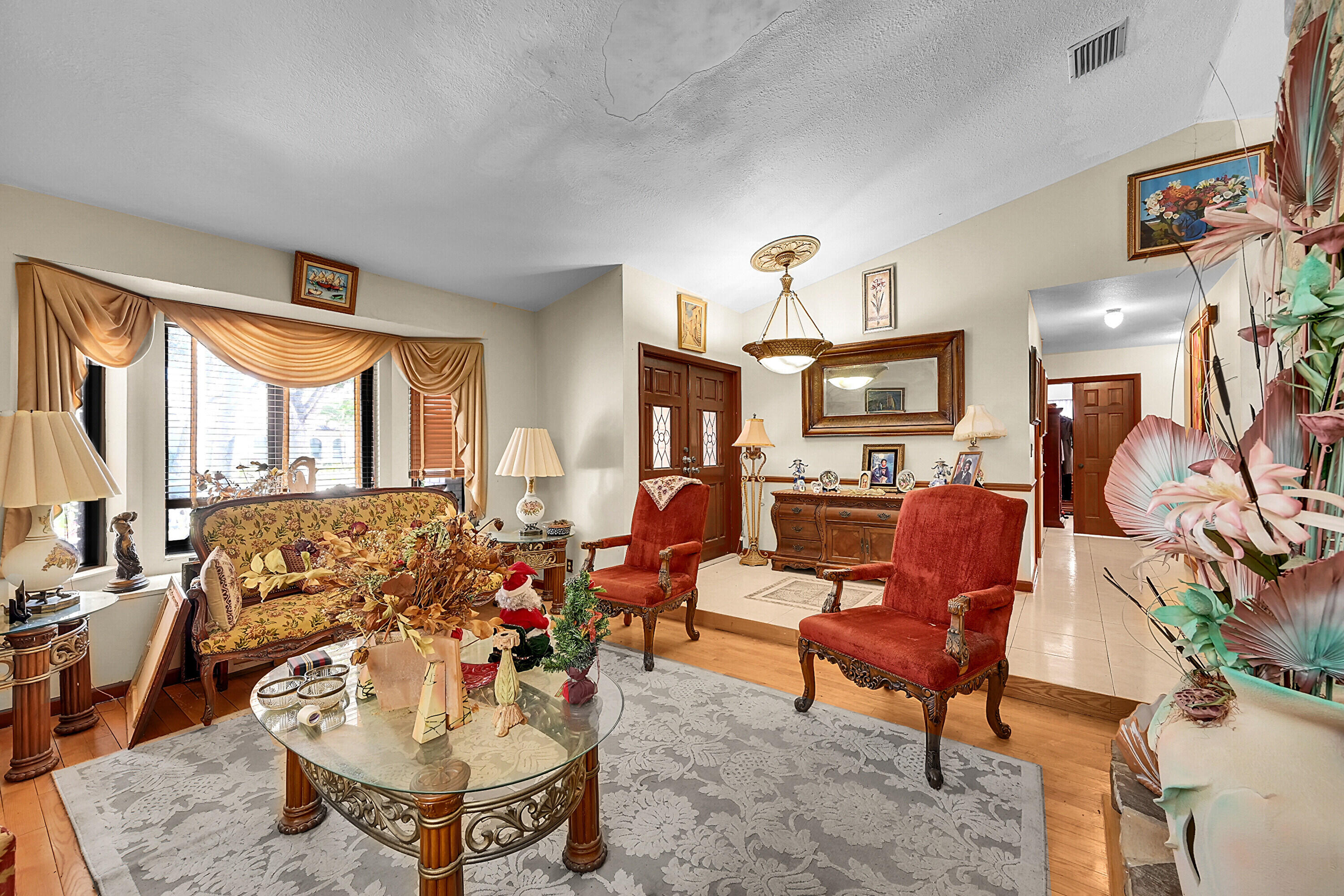 5172 Northwest 84th Road Coral Springs, FL 33067 - Photo 8 of 38 44_09_1 (4)