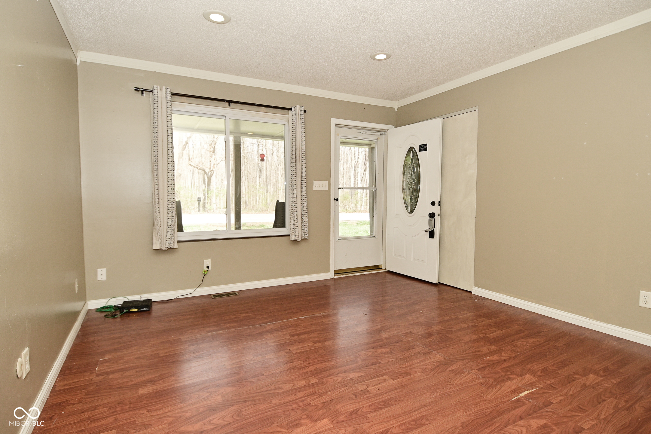 5909 Furnas Road Indianapolis, IN 46221 - Photo 4 of 34 Gallery Image 4