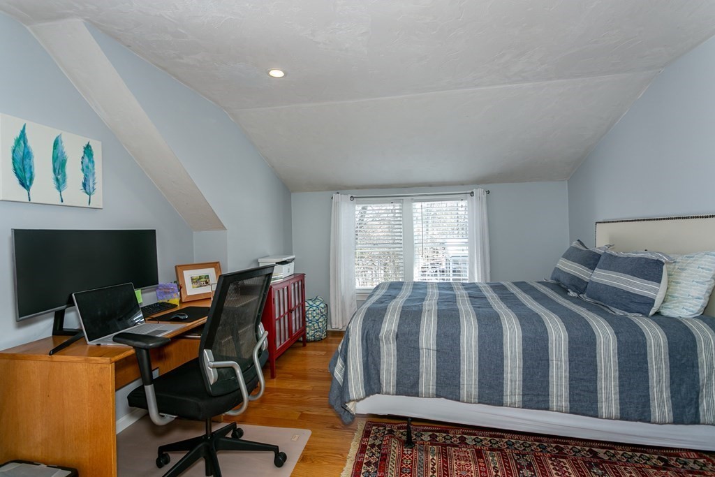 70 Lake Road Framingham, MA 01701 - Photo 29 of 37 Gallery Image 29