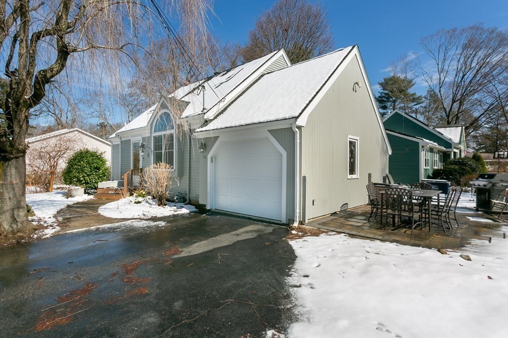 70 Lake Road Framingham, MA 01701 - Photo 8 of 37 Gallery Image 8