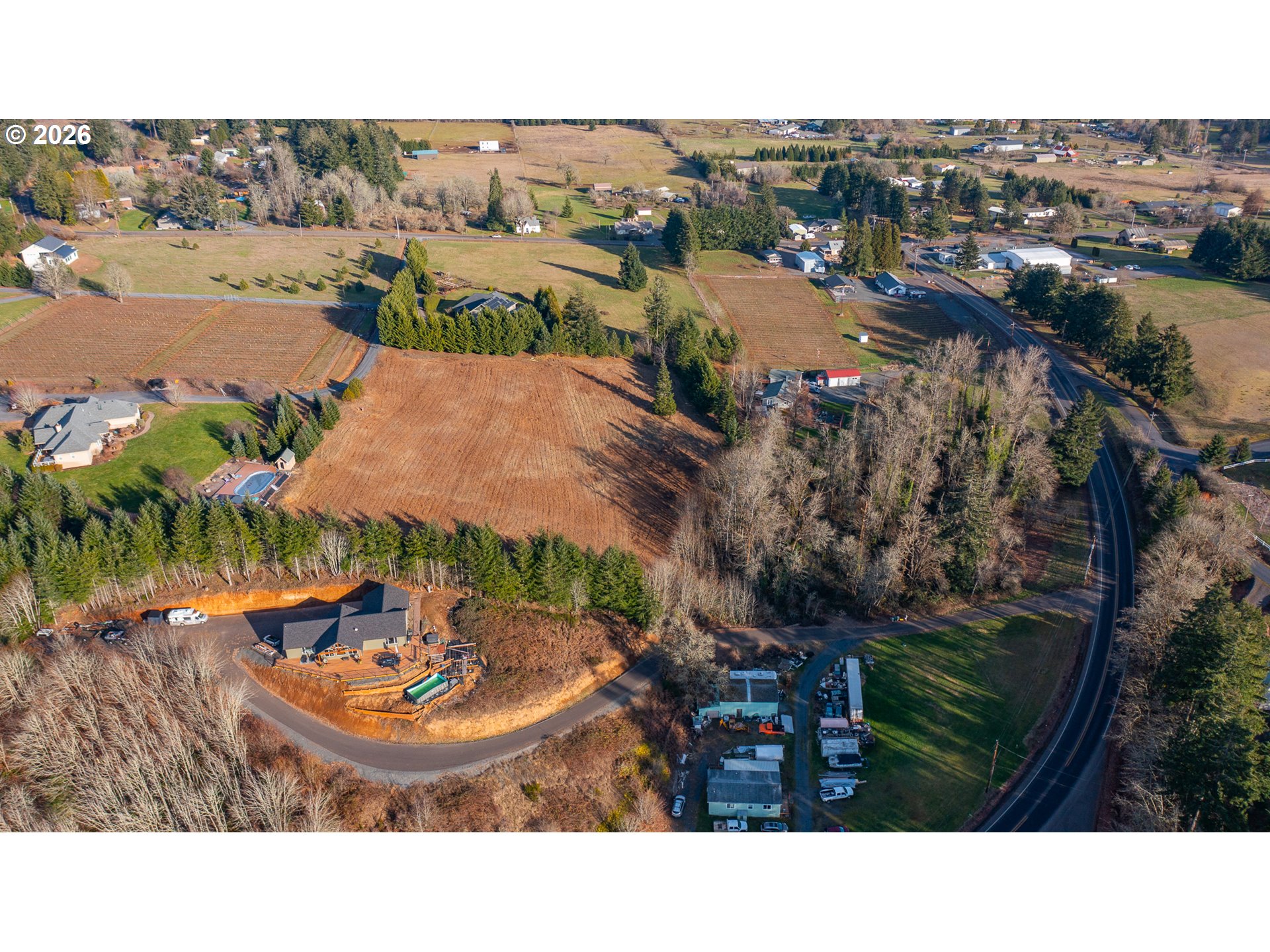0 Tl 207) Ridgeview Lane Sweet Home, OR 97386 - Photo 5 of 16 a view of a swimming pool with a yard