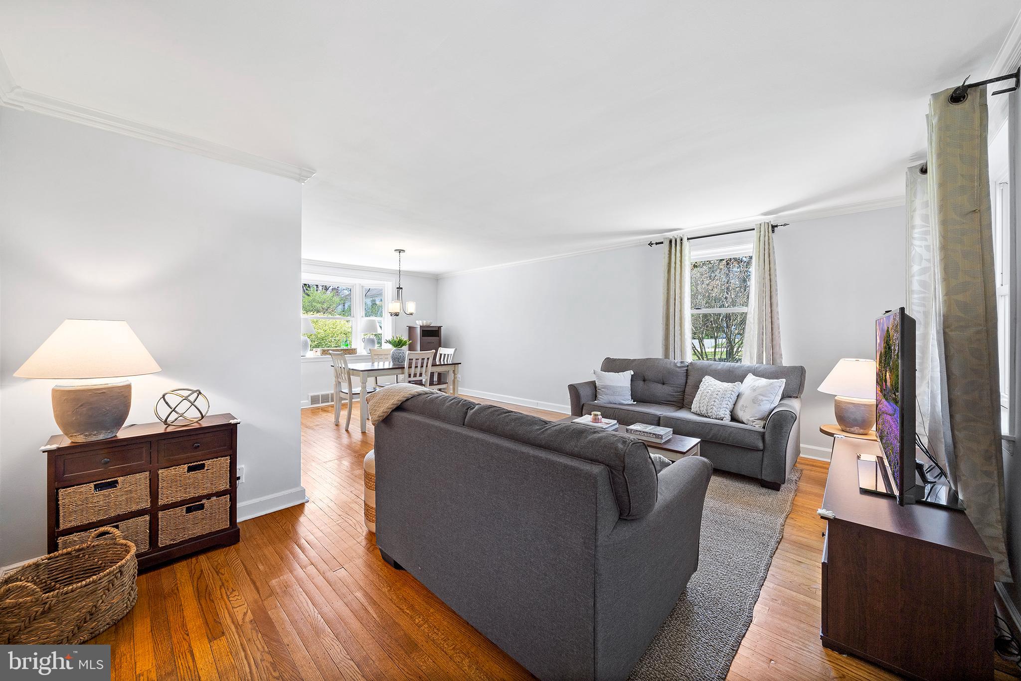 274 Upper Gulph Road Wayne, PA 19087 - Photo 4 of 21 Open floor plan