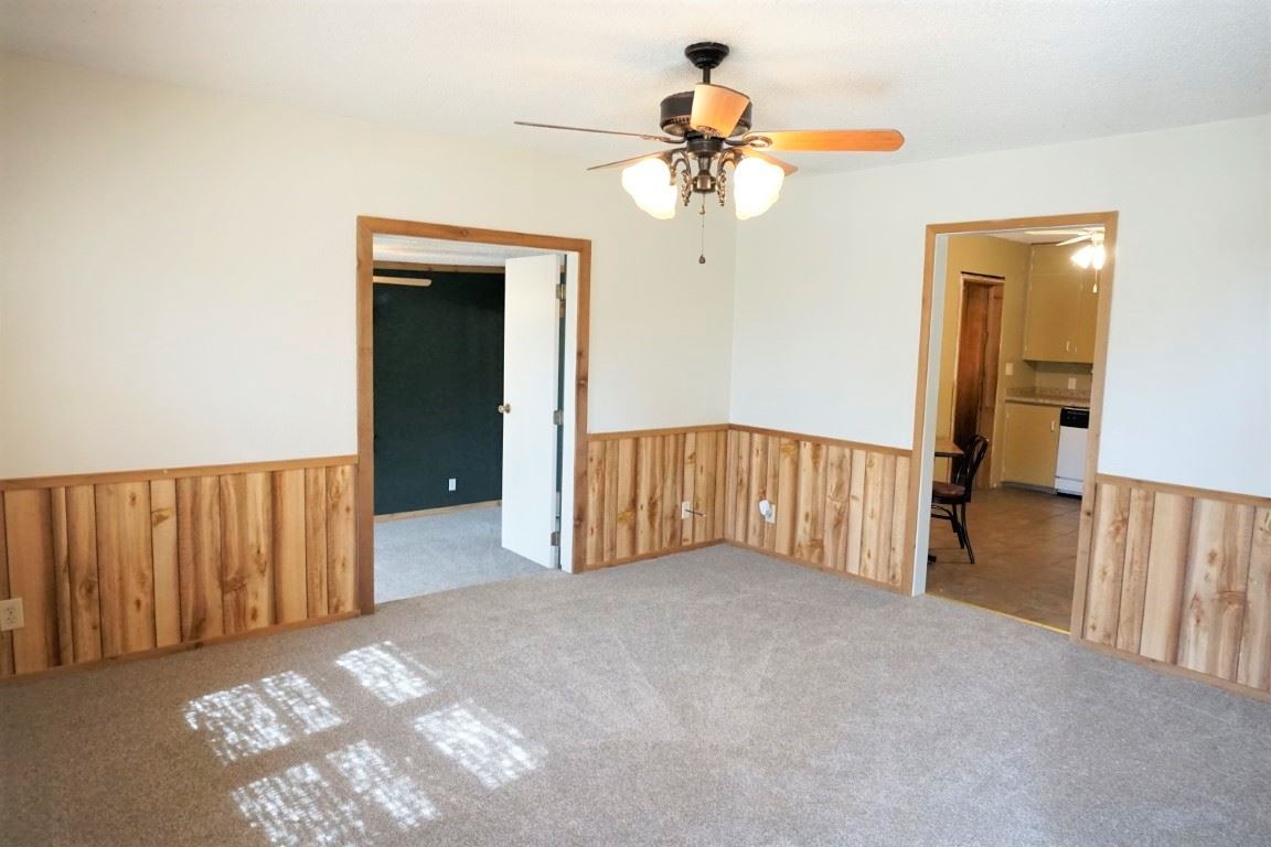 1405 Ivanhoe Street Perry, OK 73077 - Photo 2 of 29 Gallery Image 2