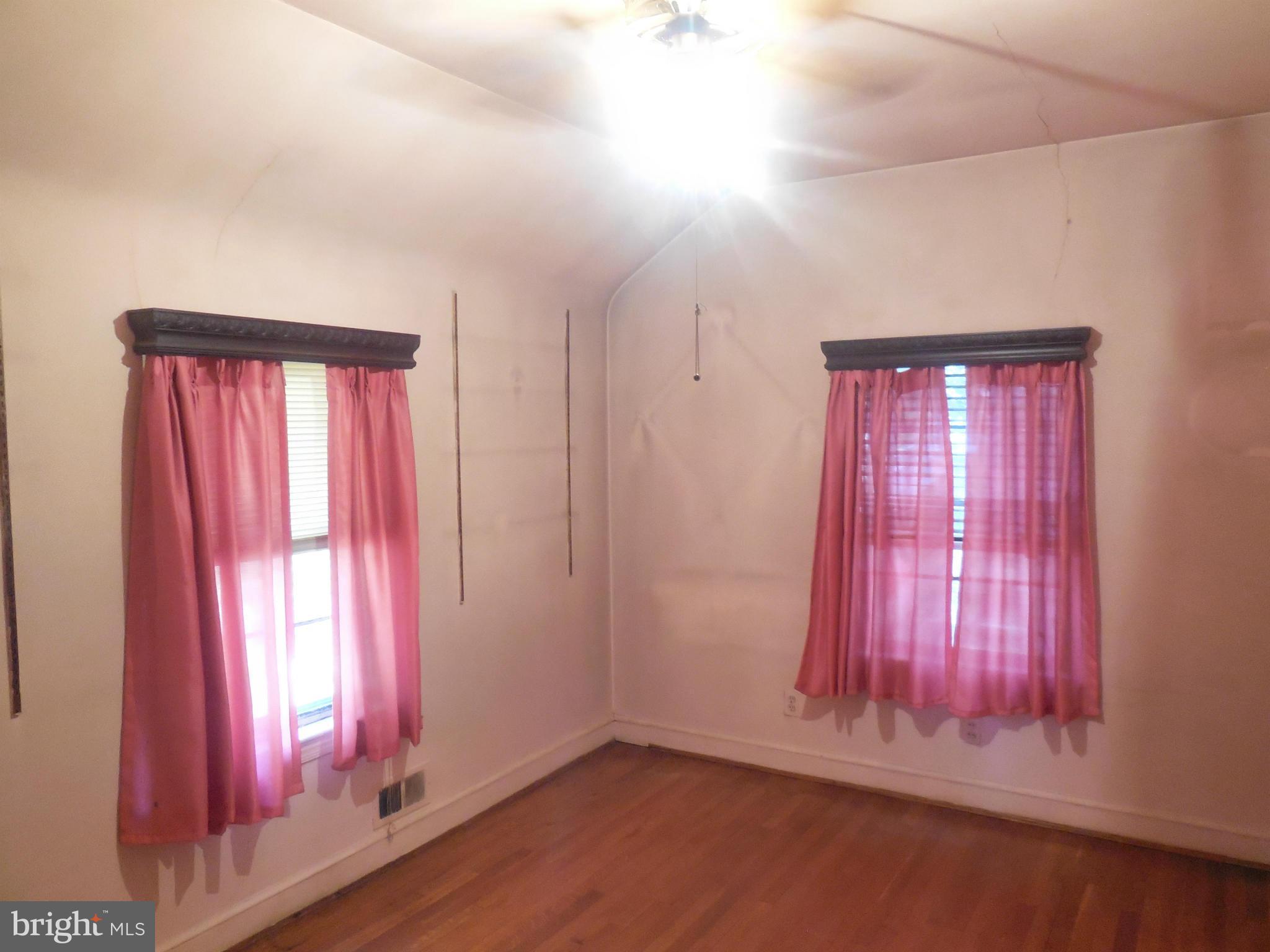 312 Baltimore Road Rockville, MD 20850 - Photo 11 of 22 Bedroom