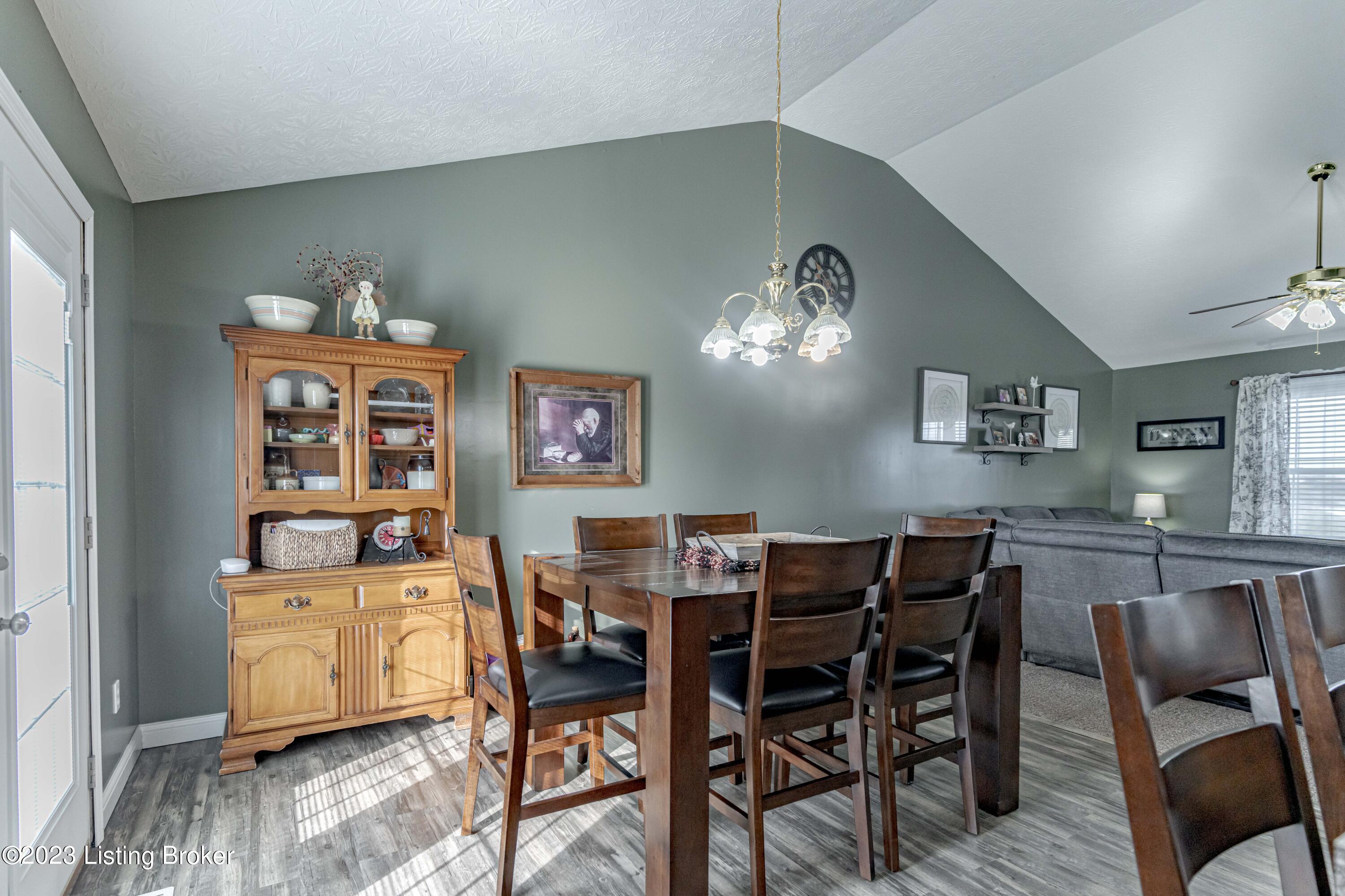 112 Cedar Ridge Road Frankfort, KY 40601 - Photo 16 of 52 Dining Area