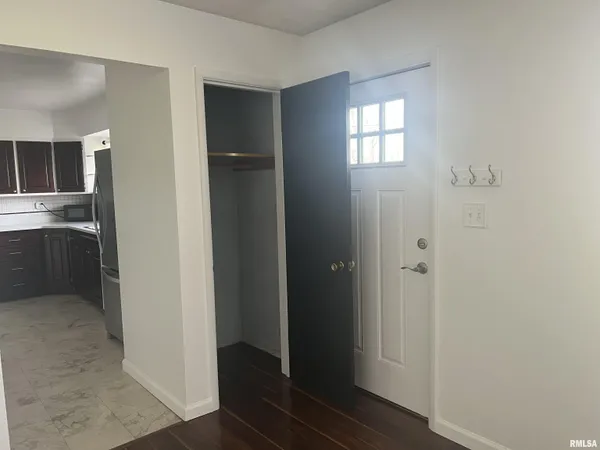 $145,000 | 610 Sandusky Street, Jacksonville, IL 62650