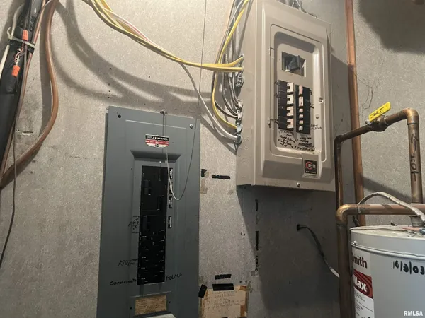 $145,000 | 610 Sandusky Street, Jacksonville, IL 62650