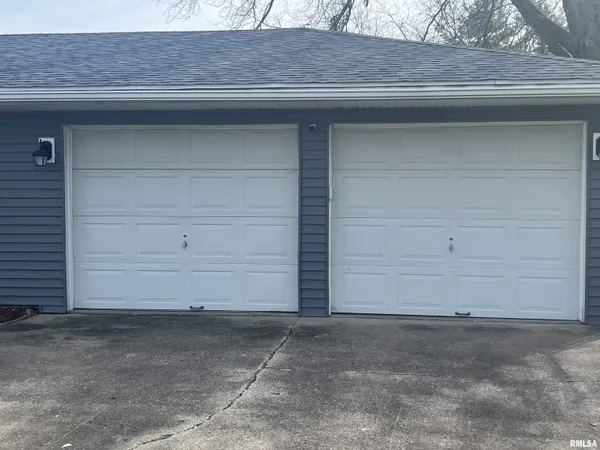 $145,000 | 610 Sandusky Street, Jacksonville, IL 62650